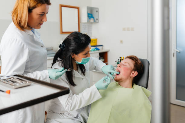 Best Broken or Cracked Tooth Emergency Dentist in Storrs, CT